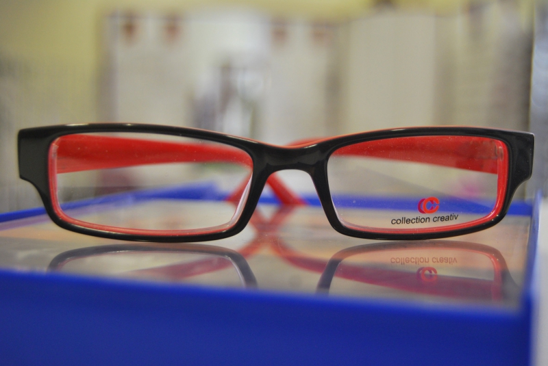 opticien-COURSEGOULES-min_view-sight-lens-frame-optics-spectacles-1141012-pxhere.com